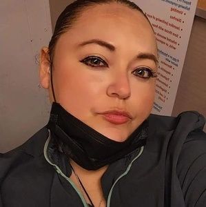 Meet your Posher, Cecilia